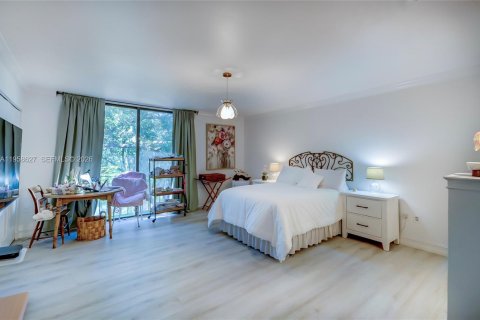 Townhouse in Doral, Florida 3 bedrooms, 148.64 sq.m. № 2026694 - photo 25