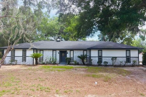 House in Ocala, Florida 4 bedrooms, 196.21 sq.m. № 2196128