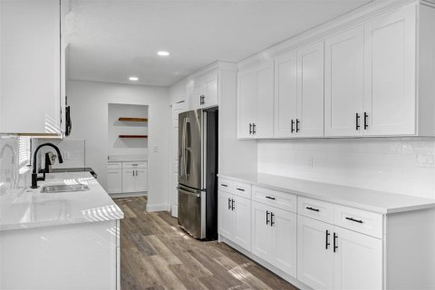 Casa en venta en Ocala, Florida, 4 dormitorios, 196.21 m2 № 2196128 - foto 15