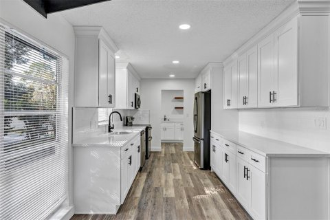 Casa en venta en Ocala, Florida, 4 dormitorios, 196.21 m2 № 2196128 - foto 12