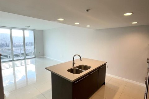 Condo in Doral, Florida, 1 bedroom  № 2082620 - photo 9