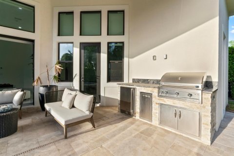 House in Boca Raton, Florida 5 bedrooms, 430.32 sq.m. № 2181389 - photo 26