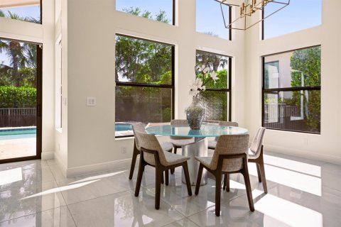 House in Boca Raton, Florida 5 bedrooms, 430.32 sq.m. № 2181389 - photo 13