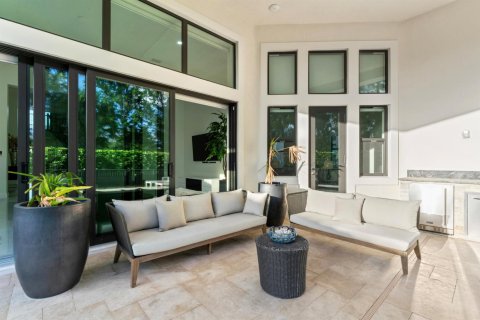 House in Boca Raton, Florida 5 bedrooms, 430.32 sq.m. № 2181389 - photo 25