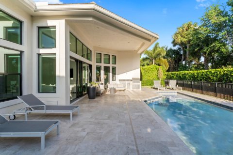House in Boca Raton, Florida 5 bedrooms, 430.32 sq.m. № 2181389 - photo 24