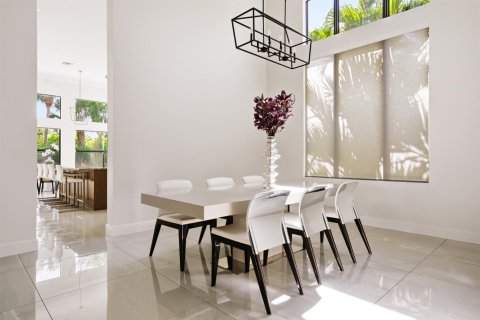 House in Boca Raton, Florida 5 bedrooms, 430.32 sq.m. № 2181389 - photo 14