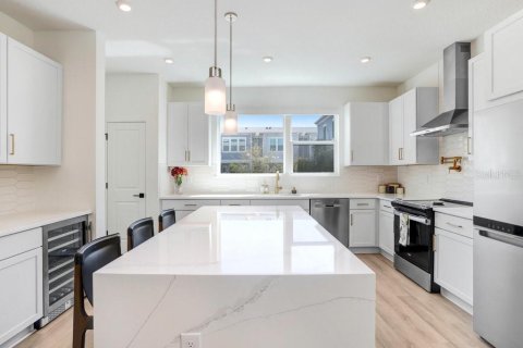 Townhouse in Tampa, Florida 3 bedrooms, 207.92 sq.m. № 2237701 - photo 26