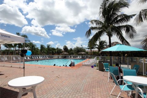 Condo in Homestead, Florida, 4 bedrooms № 2153761 - photo 23