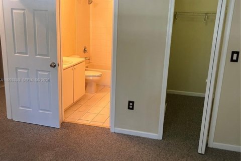 Condo in Homestead, Florida, 4 bedrooms № 2153761 - photo 7