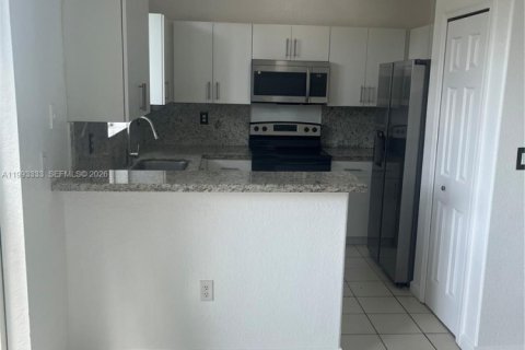 Condo in Homestead, Florida, 4 bedrooms № 2153761 - photo 5