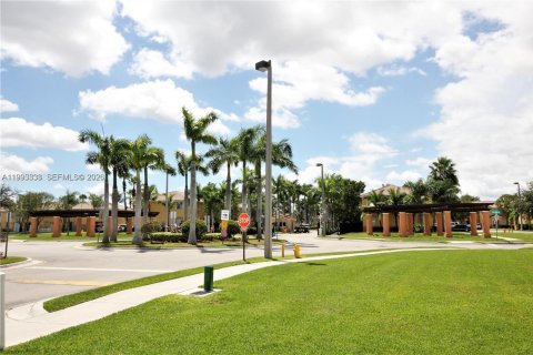 Condo in Homestead, Florida, 4 bedrooms № 2153761 - photo 19