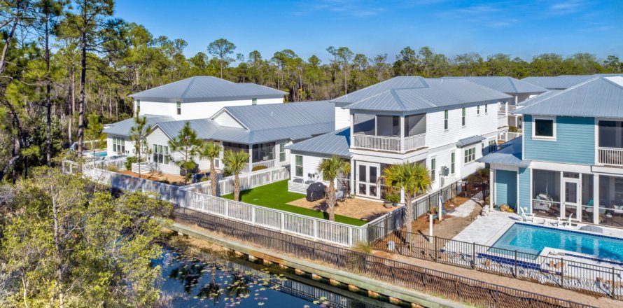 House in Santa Rosa Beach, Florida 4 bedrooms, 284.19 sq.m. № 559763