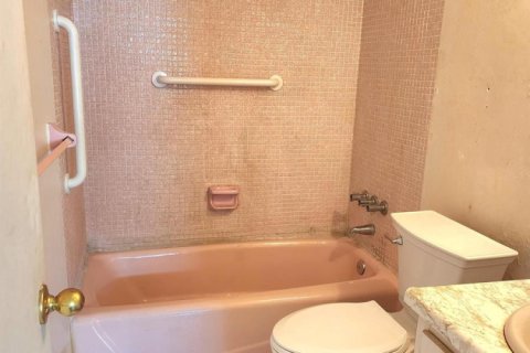 Condominio en venta en Pompano Beach, Florida, 2 dormitorios, 87.79 m2 № 2241988 - foto 9