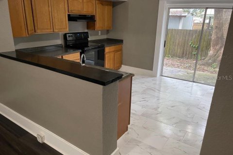 House in Bartow, Florida 3 bedrooms, 185.8 sq.m. № 2258906 - photo 4