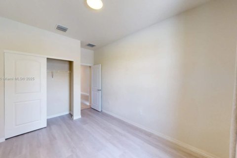 Снять в аренду виллу или дом в Лейк-Уорт, Флорида 4 спальни, 244.43м2, № 1949161 - фото 23