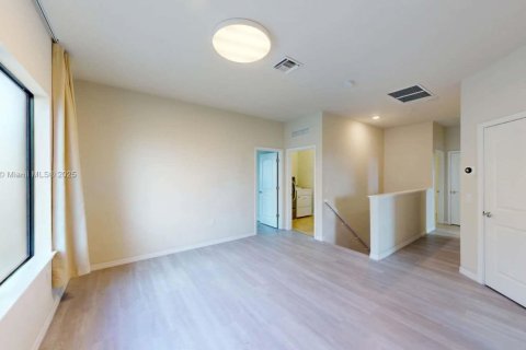 Снять в аренду виллу или дом в Лейк-Уорт, Флорида 4 спальни, 244.43м2, № 1949161 - фото 24