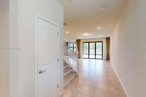 Снять в аренду виллу или дом в Лейк-Уорт, Флорида 4 спальни, 244.43м2, № 1949161 - фото 14