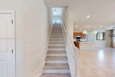 Снять в аренду виллу или дом в Лейк-Уорт, Флорида 4 спальни, 244.43м2, № 1949161 - фото 13