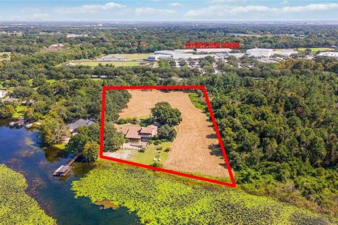 House in Windermere, Florida 5 bedrooms, 493.87 sq.m. № 2097317 - photo 8