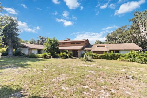 House in Windermere, Florida 5 bedrooms, 493.87 sq.m. № 2097317 - photo 2