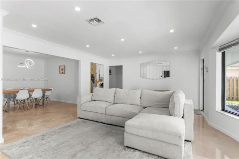 Casa en venta en Hollywood, Florida, 4 dormitorios, 212.28 m2 № 1946705 - foto 6