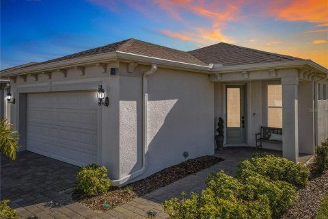 House in Minneola, Florida 2 bedrooms, 130.9 sq.m. № 2226126