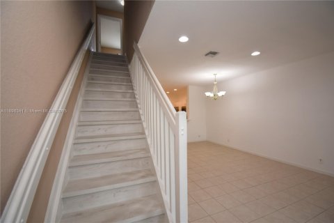 Купить таунхаус в Уэстон, Флорида 2 спальни, 107.3м2, № 1948557 - фото 10