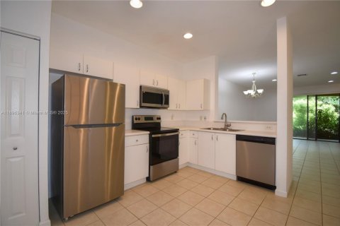 Купить таунхаус в Уэстон, Флорида 2 спальни, 107.3м2, № 1948557 - фото 5