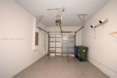 Купить таунхаус в Уэстон, Флорида 2 спальни, 107.3м2, № 1948557 - фото 13