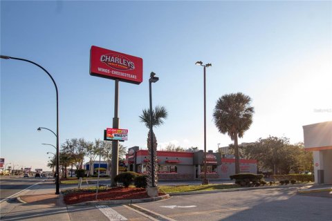 Immobilier commercial à vendre à Orlando, Floride: 236.44 m2 № 1734135 - photo 28
