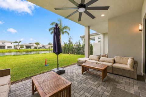 Villa ou maison à louer à Boca Raton, Floride: 5 chambres, 427.81 m2 № 2414157 - photo 25