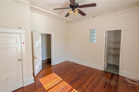 Commercial property in Saint Petersburg, Florida 283.63 sq.m. № 2200754 - photo 15