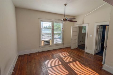 Commercial property in Saint Petersburg, Florida 283.63 sq.m. № 2200754 - photo 13