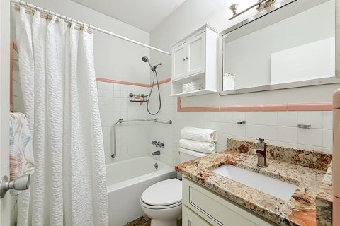 Купить кондоминиум в Кеннет-Сити, Флорида 8 комнат, 95.22м2, № 2232168 - фото 29