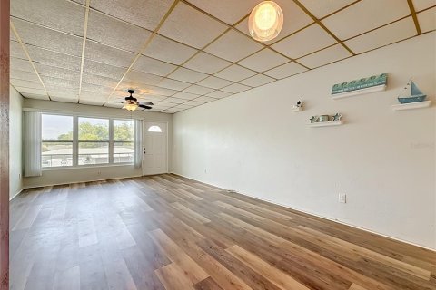 Купить кондоминиум в Кеннет-Сити, Флорида 8 комнат, 95.22м2, № 2232168 - фото 16