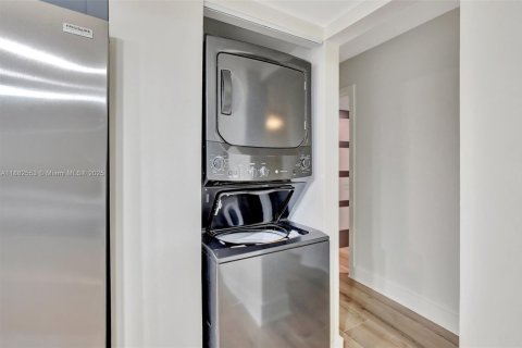 Condominio en venta en Fort Lauderdale, Florida, 2 dormitorios, 117.61 m2 № 1932237 - foto 6