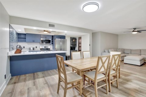 Condominio en venta en Fort Lauderdale, Florida, 2 dormitorios, 117.61 m2 № 1932237 - foto 5