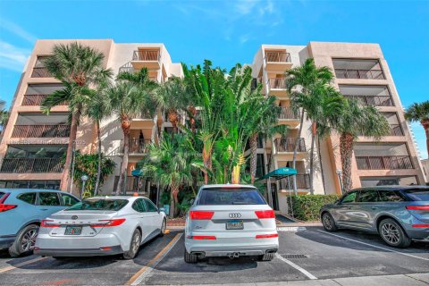 Condominio en venta en Fort Lauderdale, Florida, 2 dormitorios, 117.61 m2 № 1932237 - foto 2