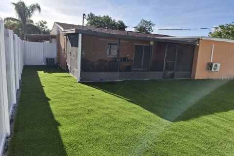 Casa en alquiler en Tampa, Florida, 4 dormitorios, 131.55 m2 № 1843199 - foto 16