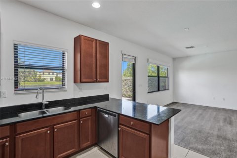 Купить виллу или дом в Майами, Флорида 4 спальни, 215.35м2, № 1839688 - фото 18