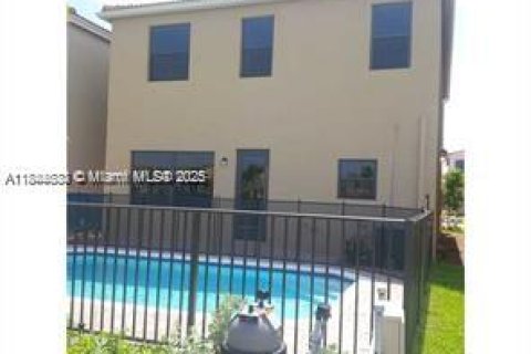 Купить виллу или дом в Майами, Флорида 4 спальни, 215.35м2, № 1839688 - фото 3