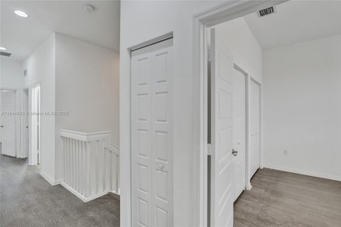 Купить виллу или дом в Майами, Флорида 4 спальни, 215.35м2, № 1839688 - фото 27