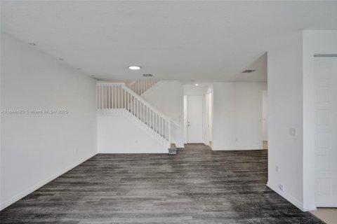 Купить виллу или дом в Майами, Флорида 4 спальни, 215.35м2, № 1839688 - фото 13