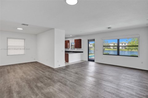 Купить виллу или дом в Майами, Флорида 4 спальни, 215.35м2, № 1839688 - фото 10