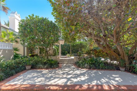 Купить виллу или дом в Джупитер-Айленд, Флорида 11 комнат, 443.79м2, № 1957021 - фото 24