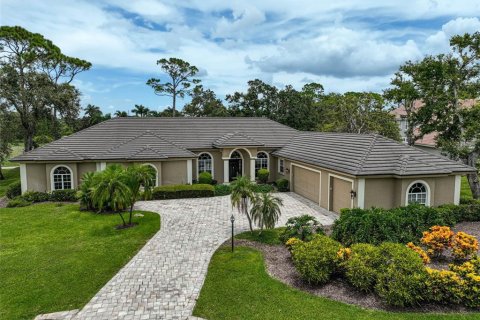 House in Osprey, Florida 3 bedrooms, 419.83 sq.m. № 1839026 - photo 1