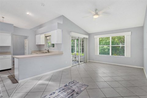 House in Leesburg, Florida 2 bedrooms, 139.26 sq.m. № 1740686 - photo 13
