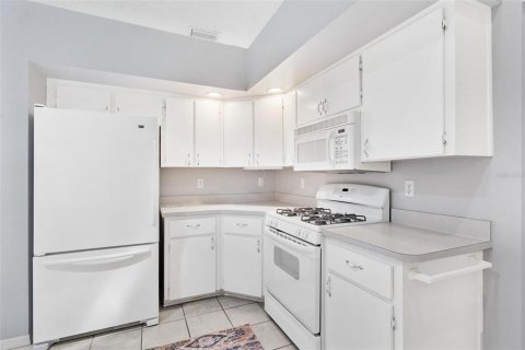 House in Leesburg, Florida 2 bedrooms, 139.26 sq.m. № 1740686 - photo 17