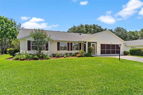 House in Leesburg, Florida 2 bedrooms, 139.26 sq.m. № 1740686 - photo 1