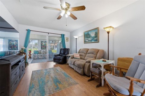Villa ou maison à vendre à Bradenton, Floride: 2 chambres, 83.24 m2 № 2099905 - photo 11